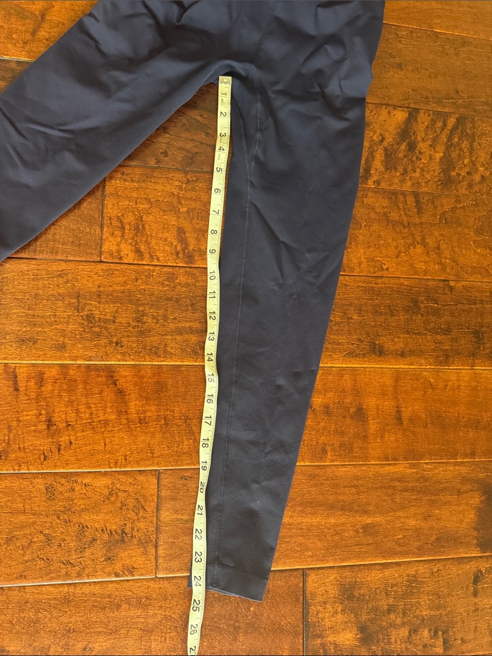 Fabletics Capri Navy High-Waist Leggings womens M - Picture 5 of 9